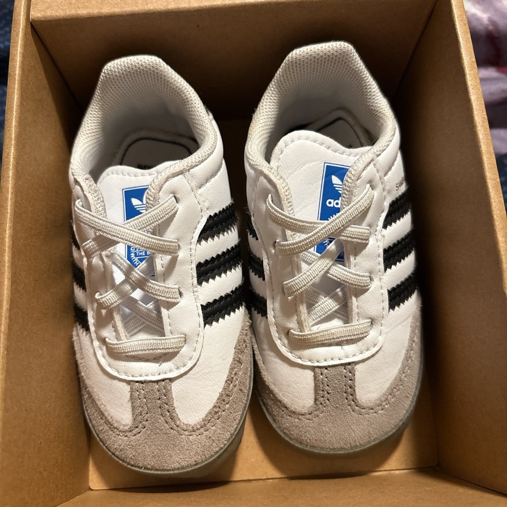 Adidas samba crib